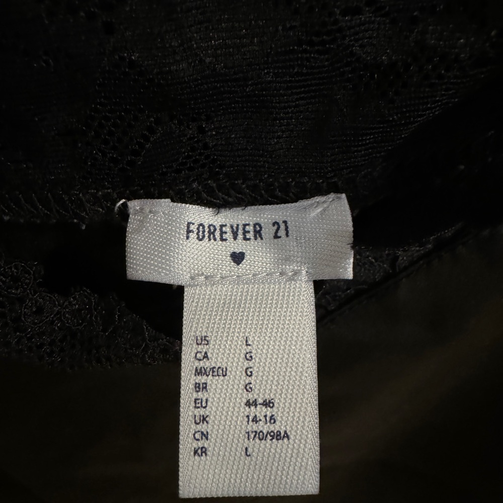 Forever 21 Satin Lounge Cami & Shorts Set Size L - Picture 5 of 13